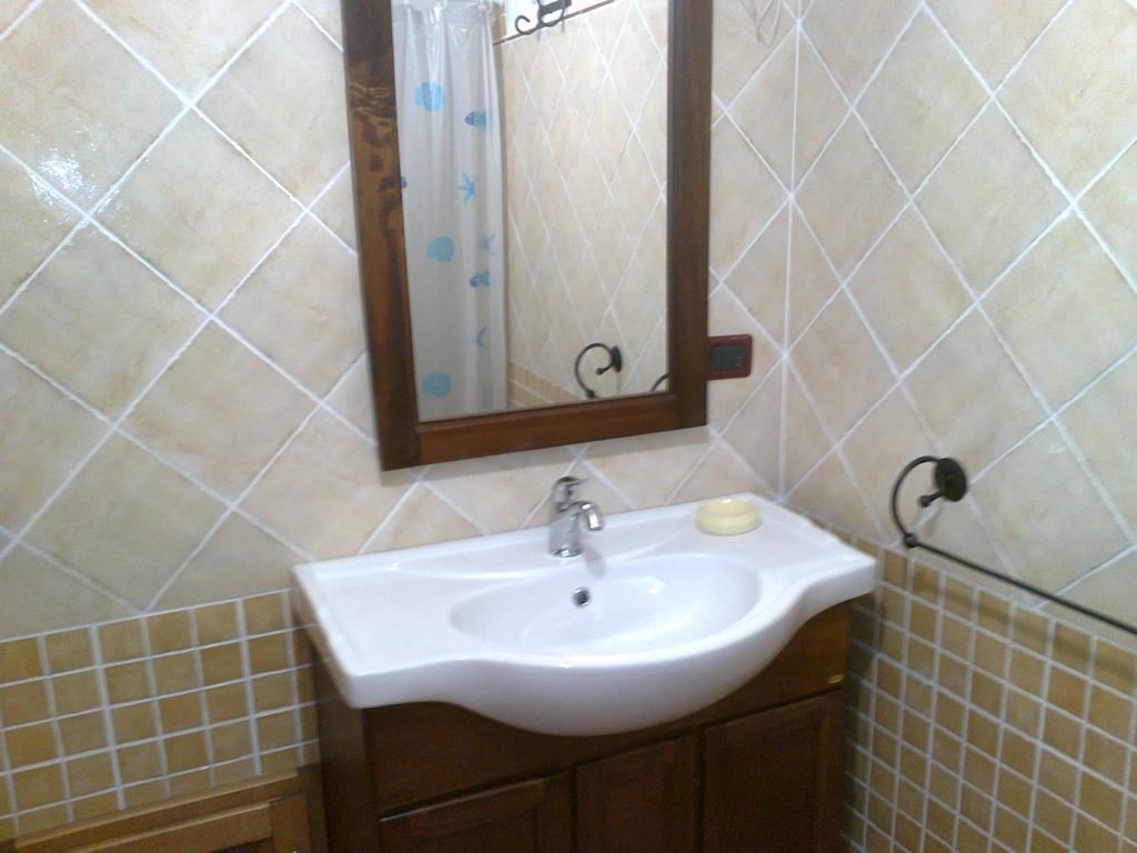 Fiorerosa Santa Maria Navarrese Zimmer foto