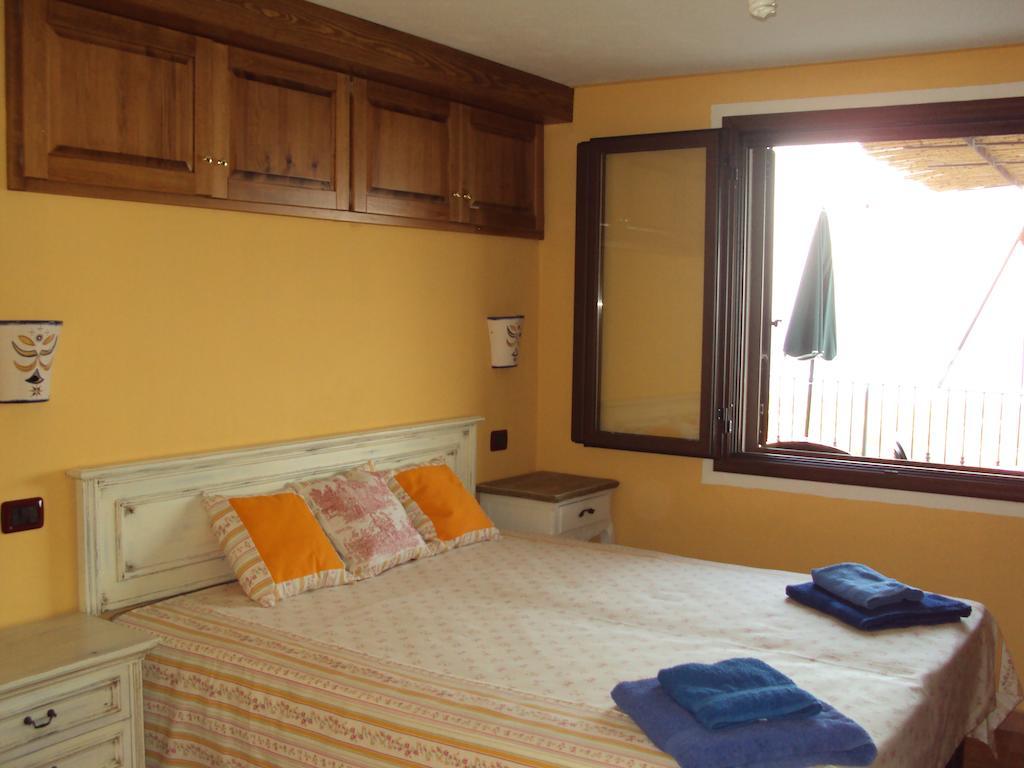 Fiorerosa Santa Maria Navarrese Zimmer foto